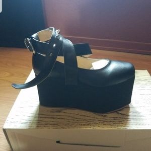 Deandri Ballet Platforms(Brand New, sz7)